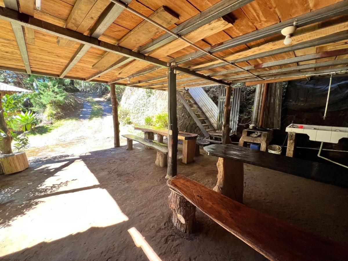 Cabana De Montana Queca Poas Eksteriør bilde